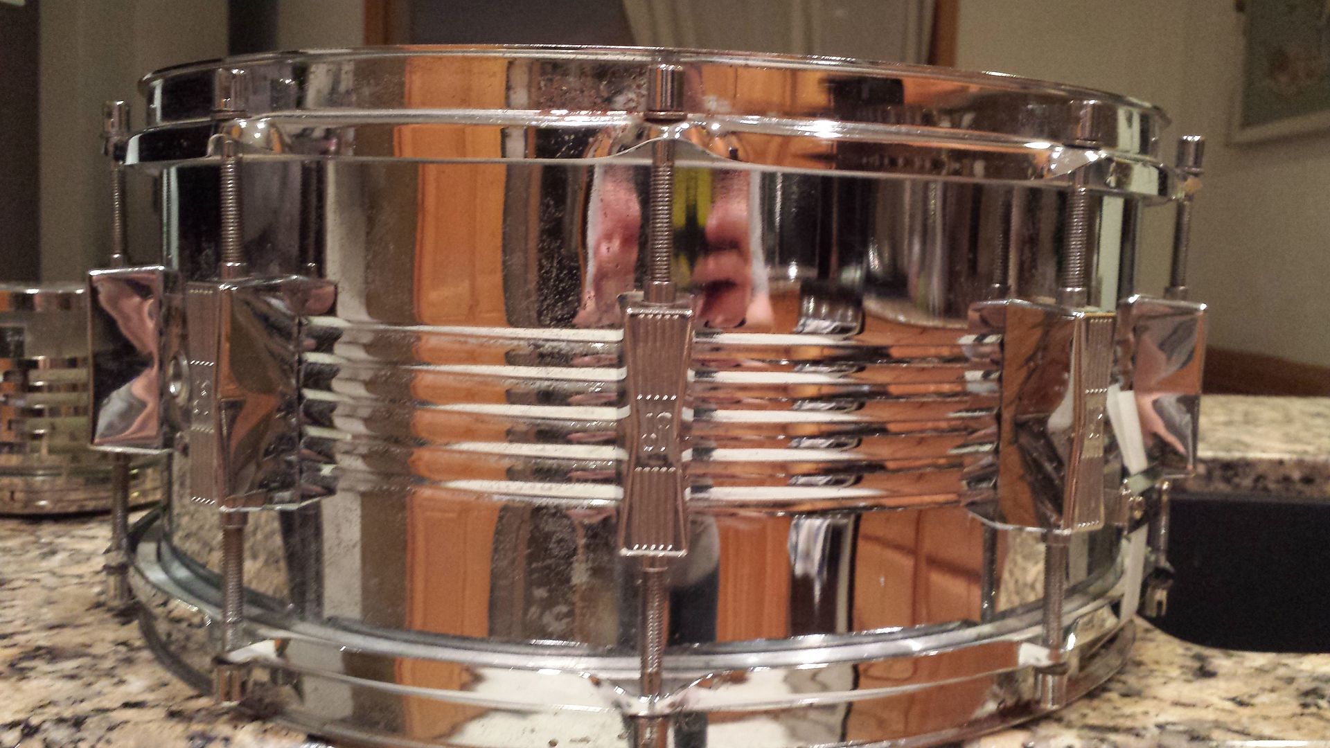 Aluminum Foil for cleaning Chrome